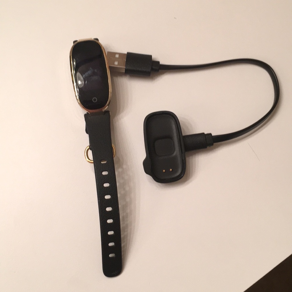 Fitness Tracker Smart Watch